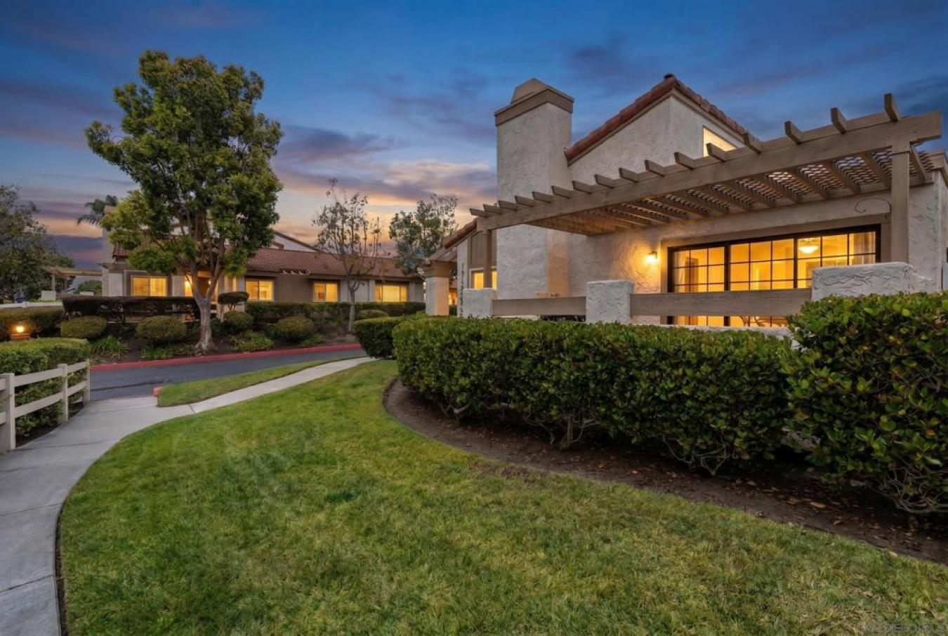 11872 Bernardo Terrace Unit A San Diego, CA 92128