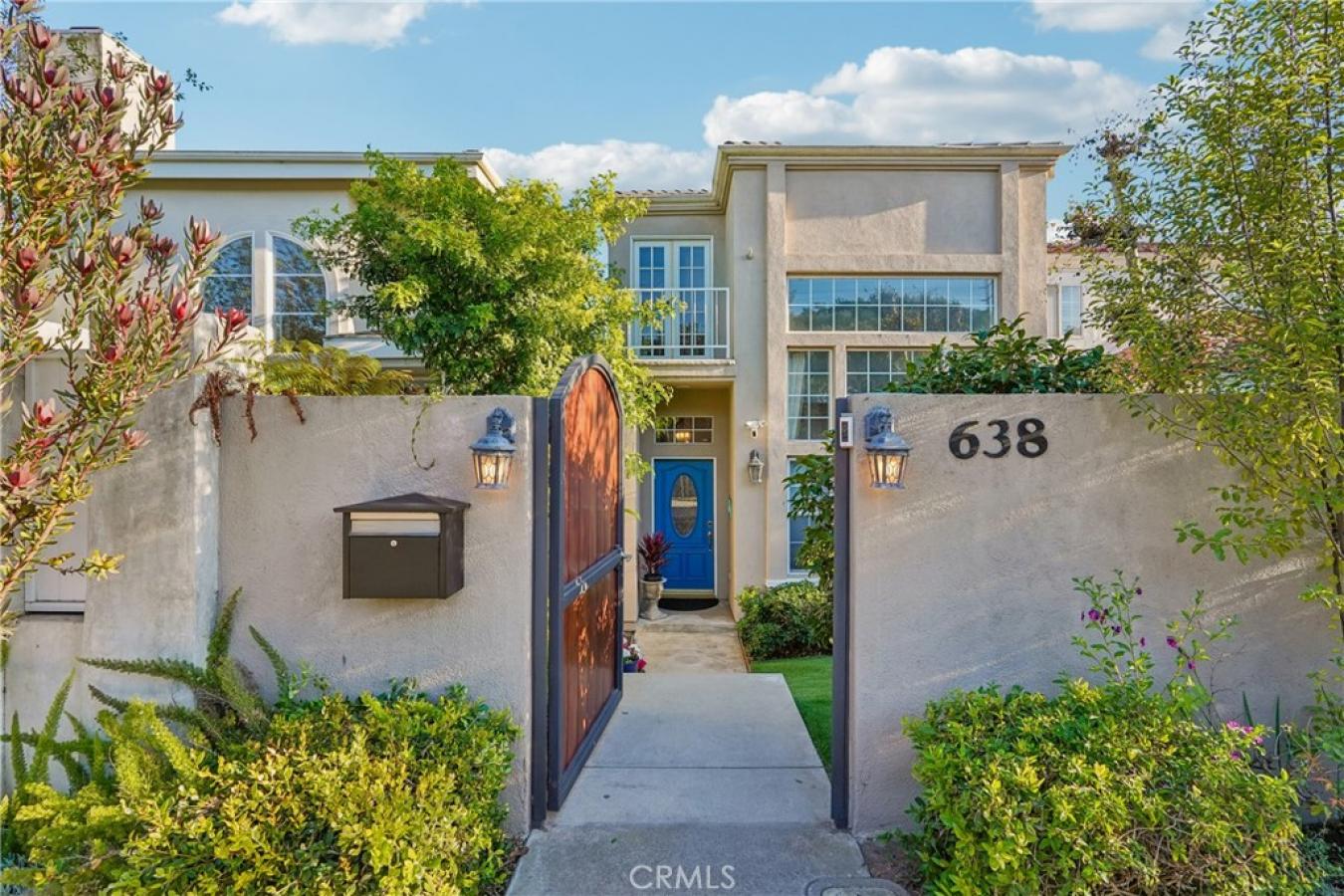 638 Rosecrans Avenue