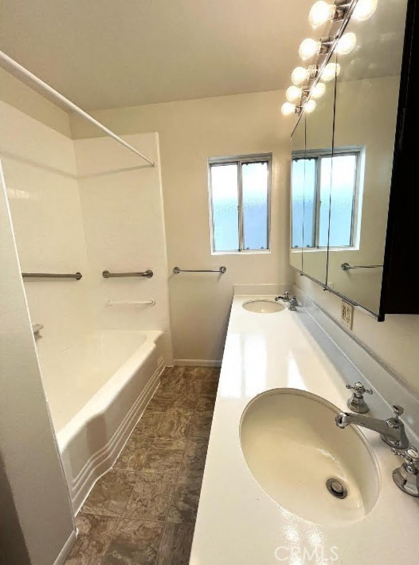 property-image-12