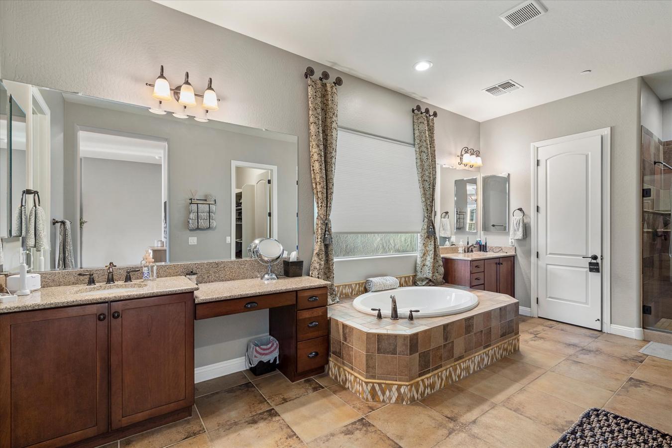 property-image-21