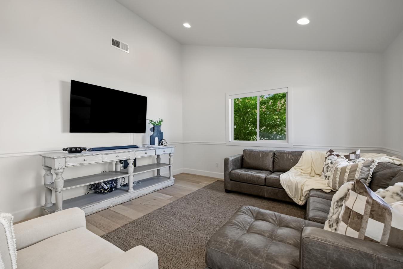 property-image-36