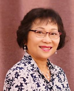 Helen Chau-Hien Hoang