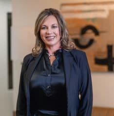 Julie Pelle