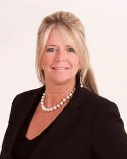 Shelly Hall