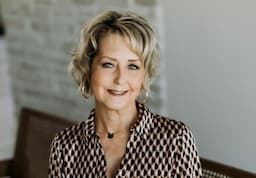 Stacey Sandoe