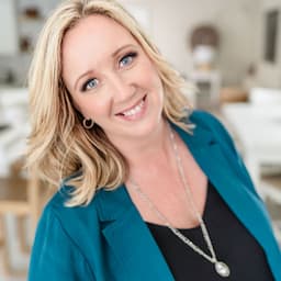 Susan Dolan