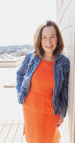 Cheryl J Larson