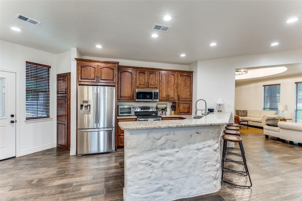 property-image-3