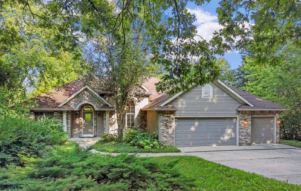 N7709 E Lakeshore Drive