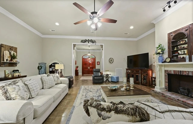 property-image-2
