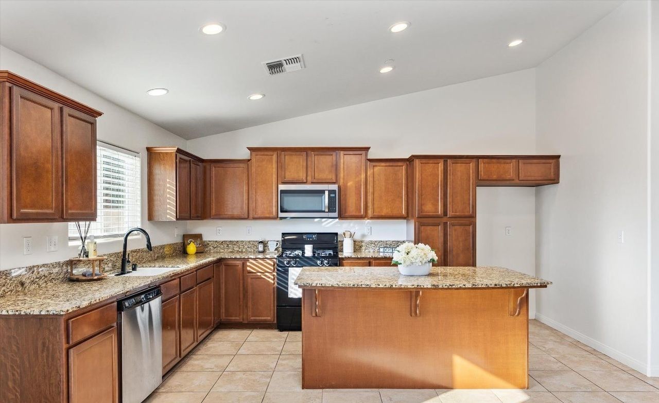 property-image-3