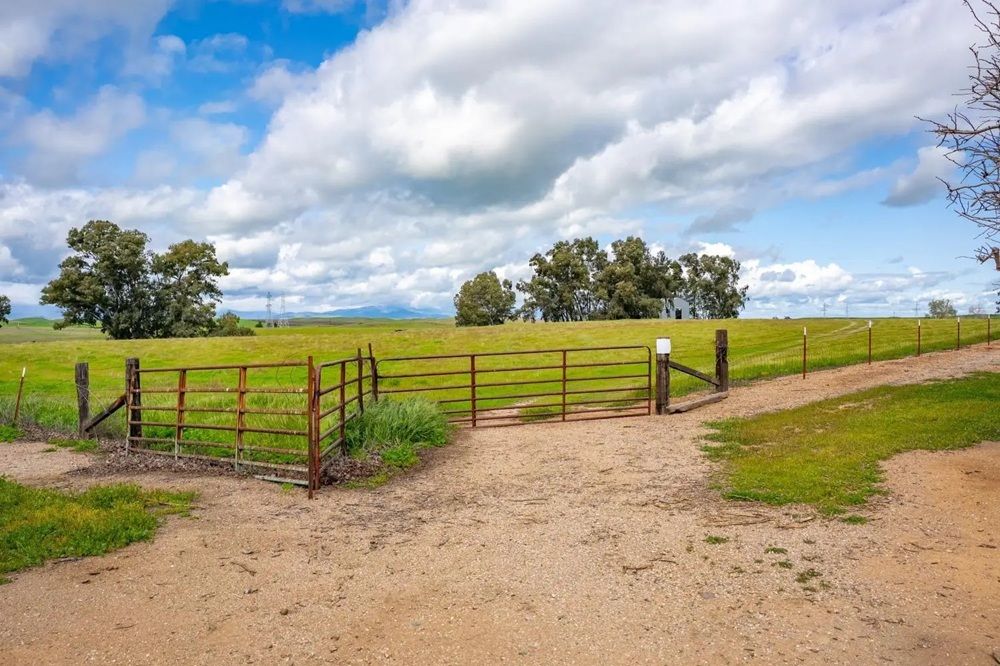 property-image-3