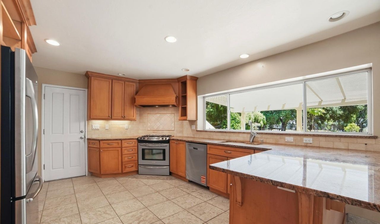property-image-3