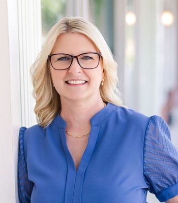 Karen Crouch