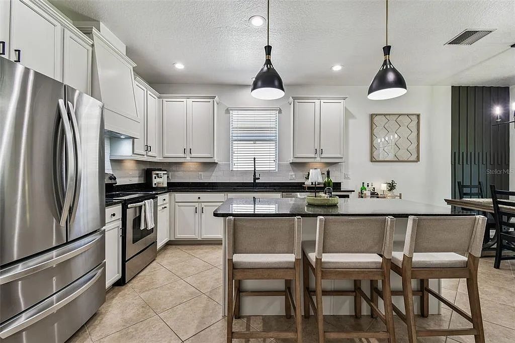 property-image-3