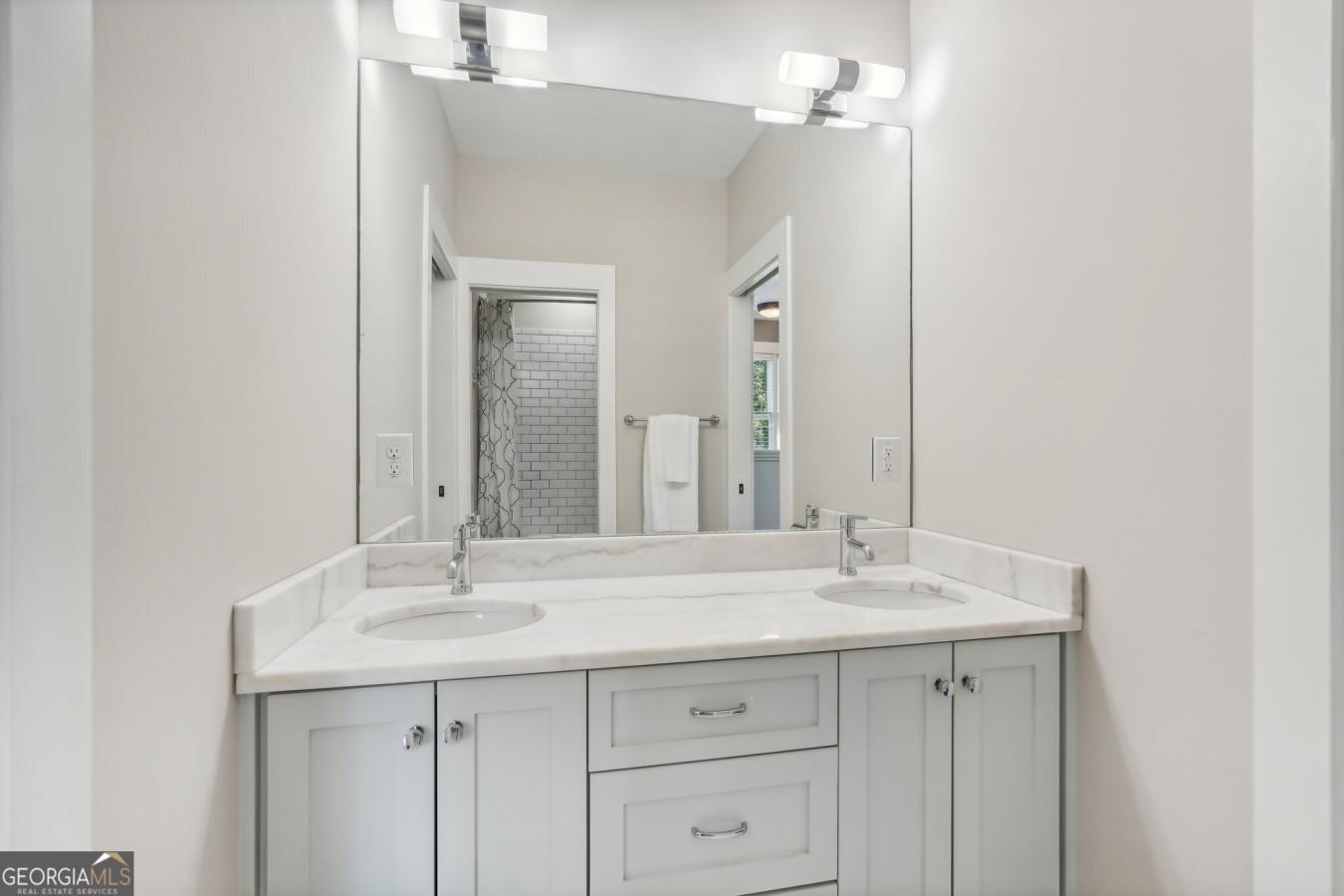 property-image-36