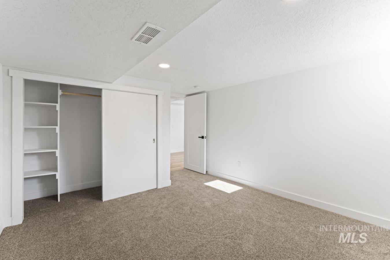 property-image-36
