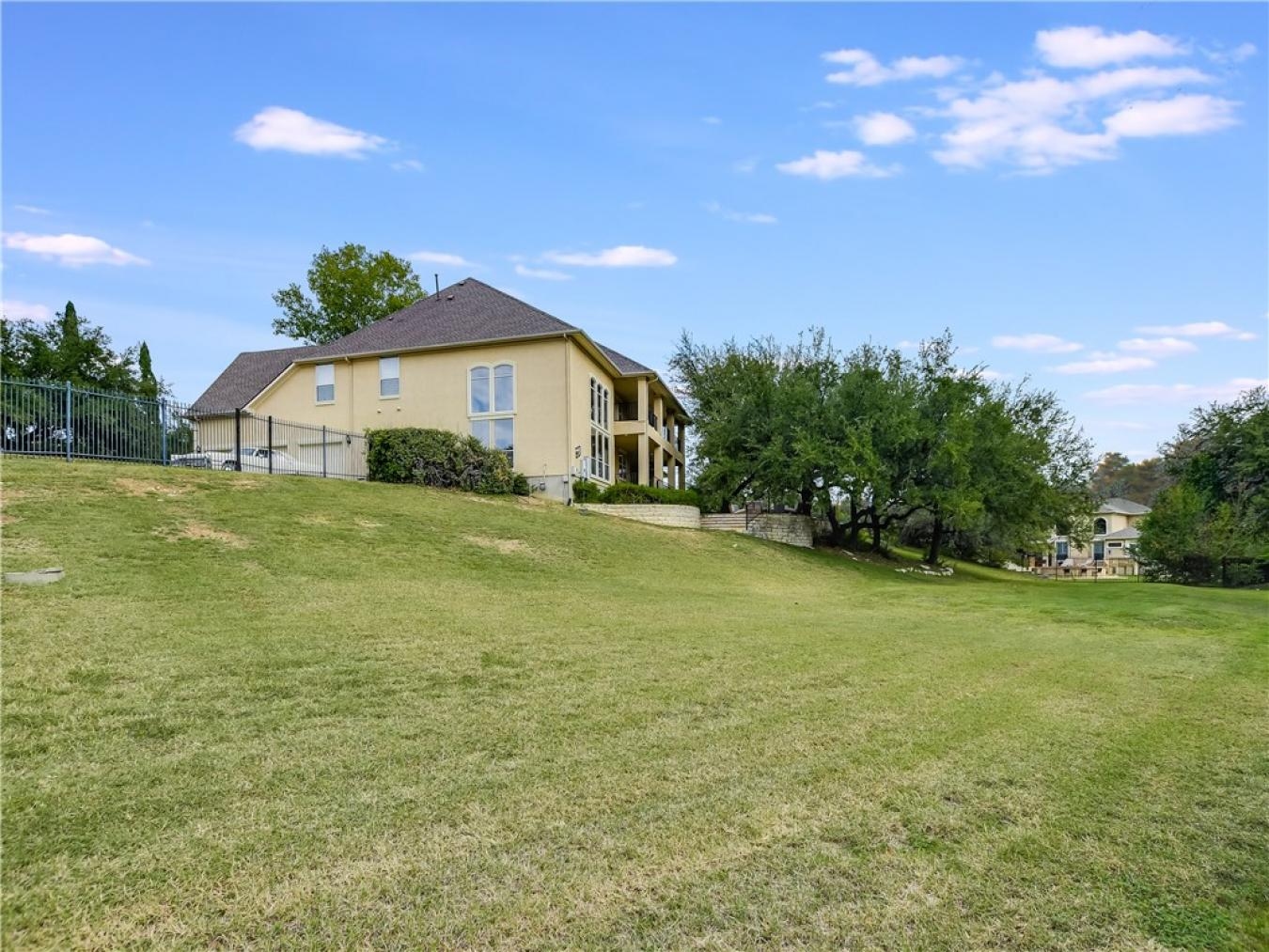 property-image-36