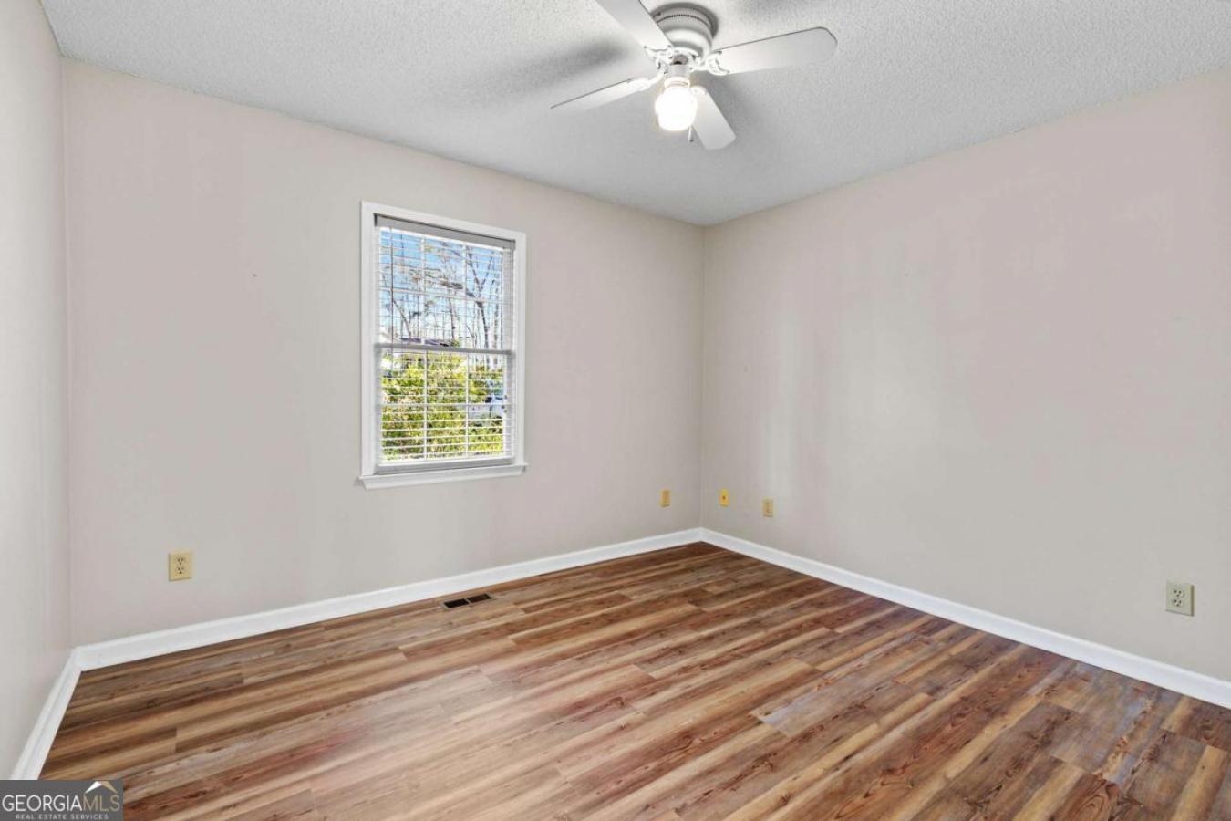 property-image-32