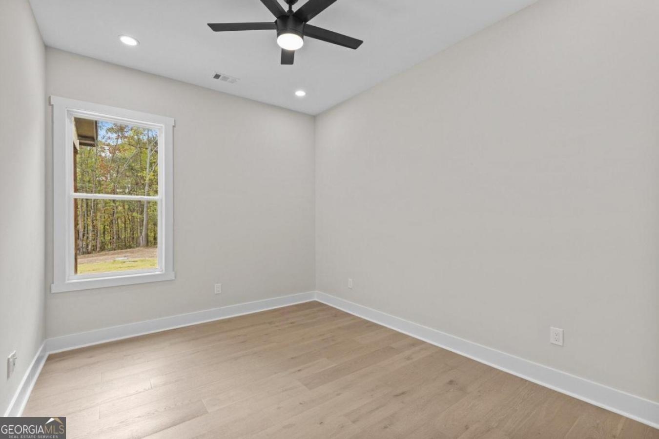 property-image-35