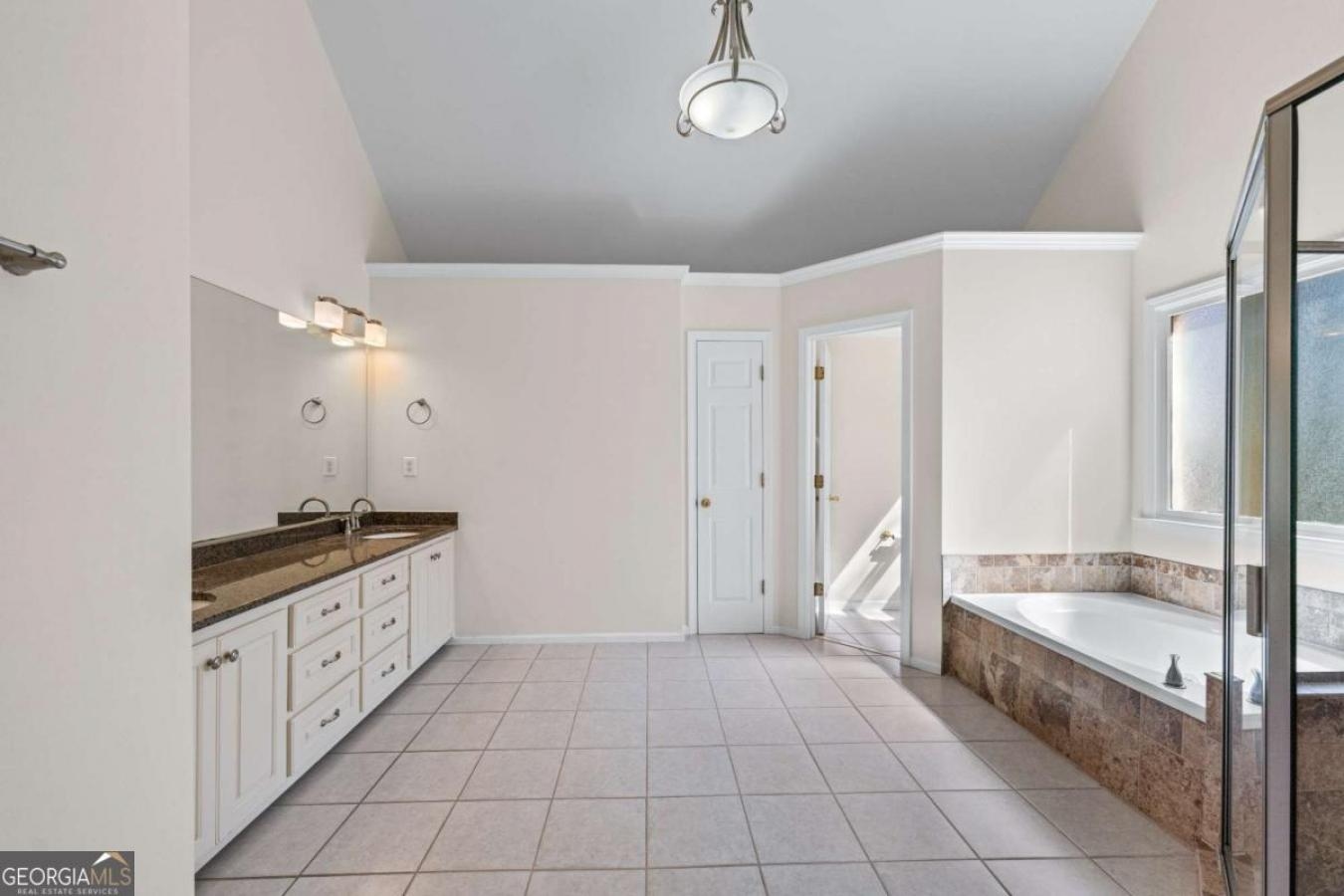 property-image-33