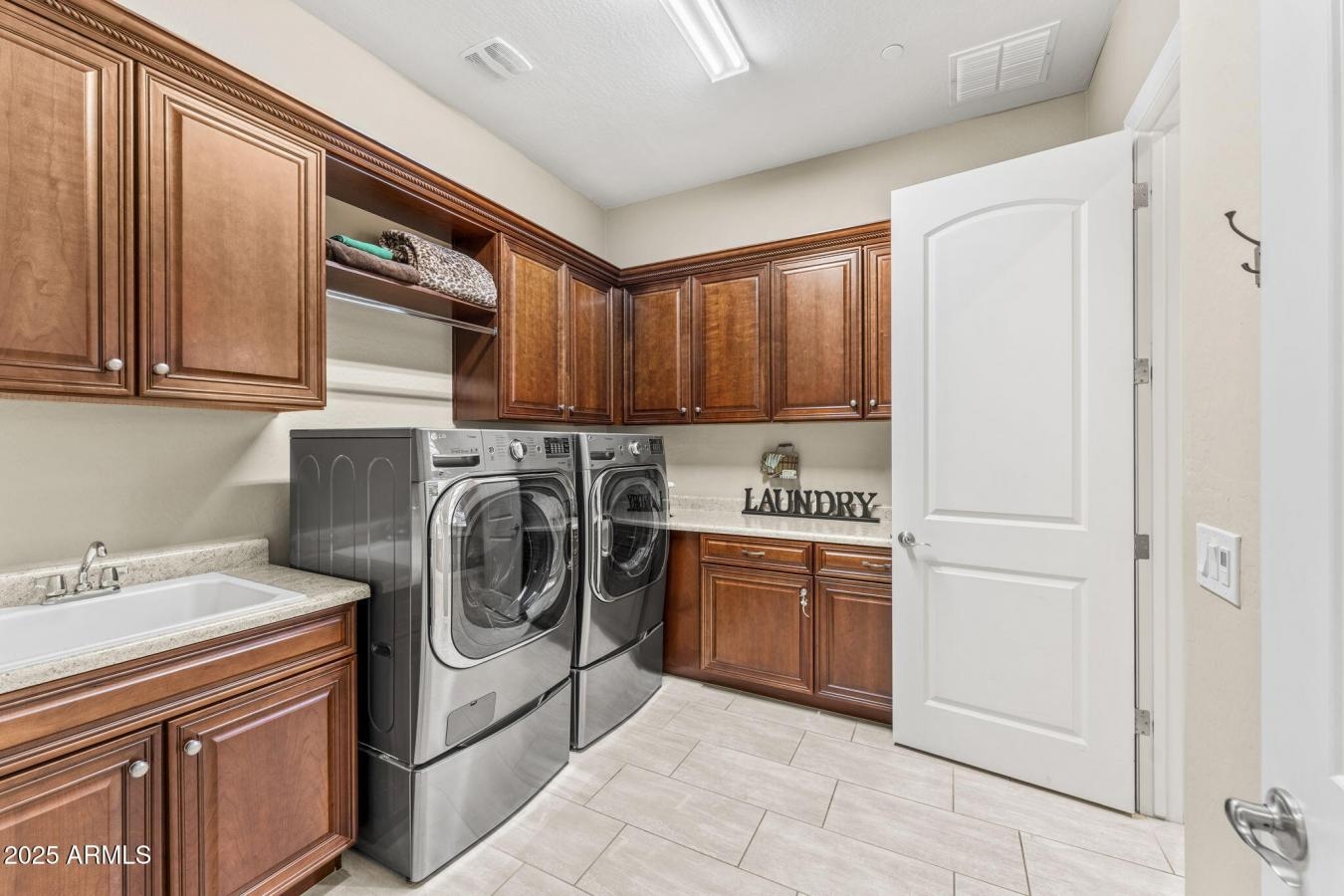 property-image-27