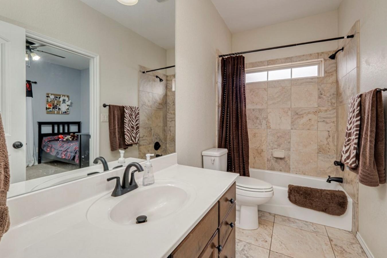 property-image-35