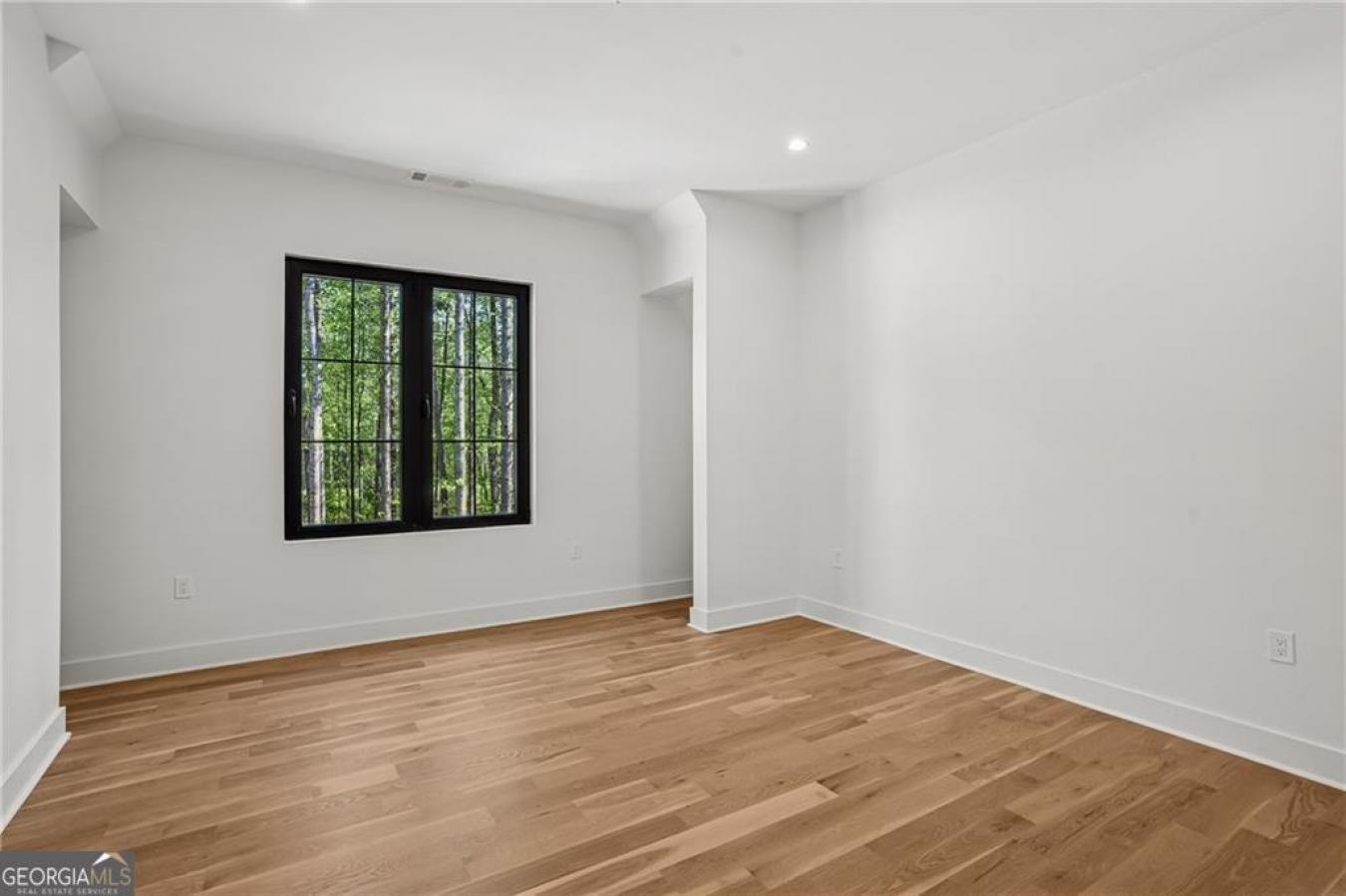 property-image-32