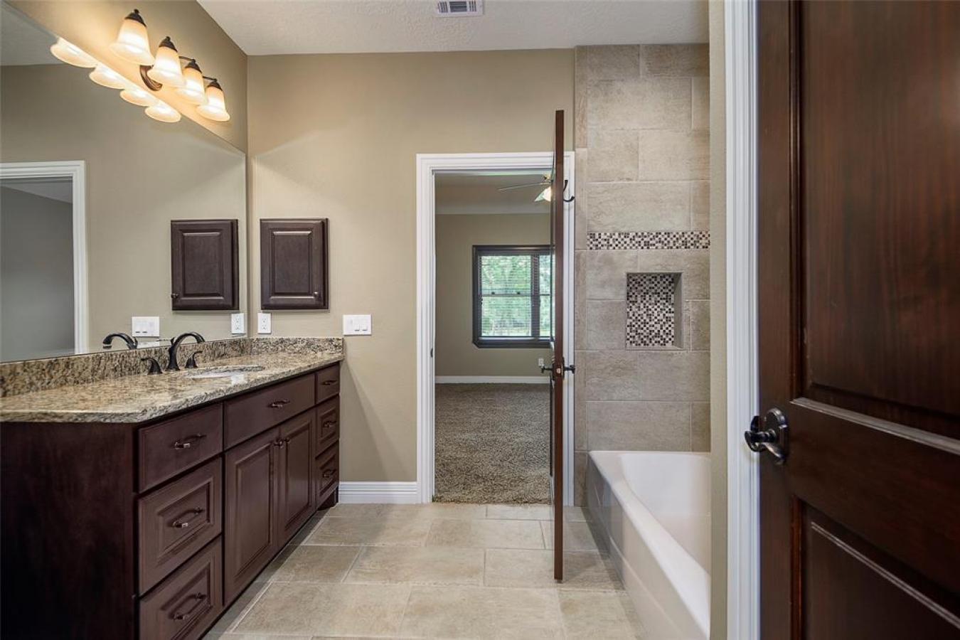 property-image-36