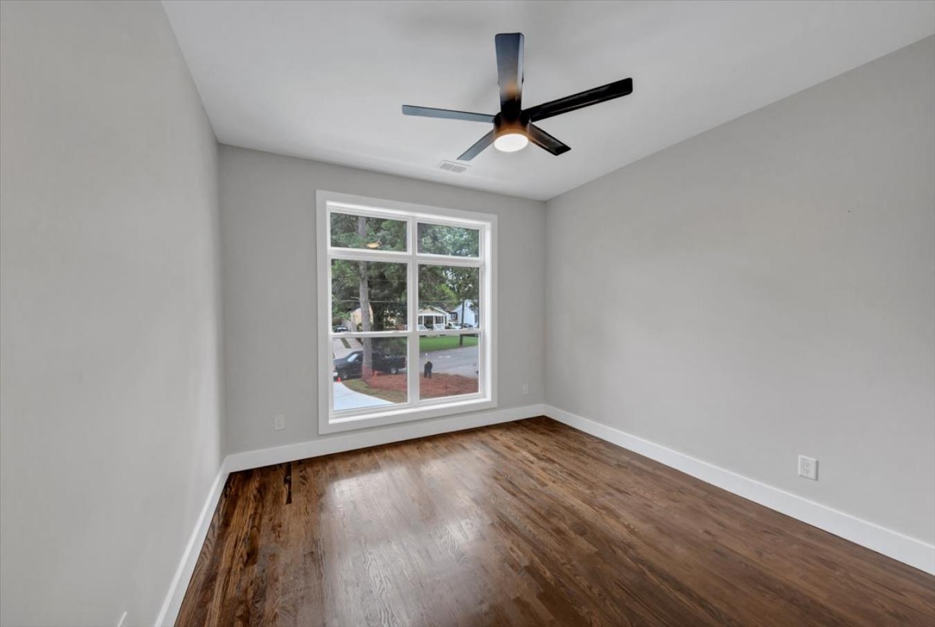 property-image-35