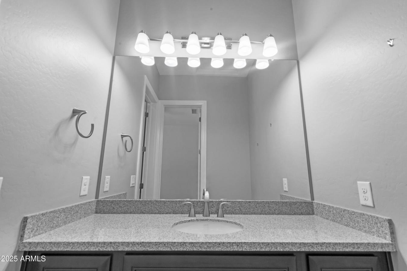 property-image-35