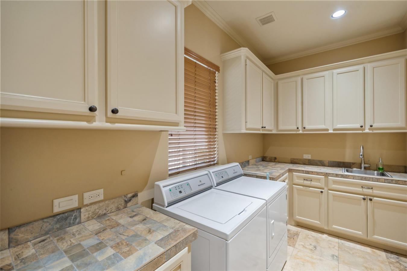 property-image-21