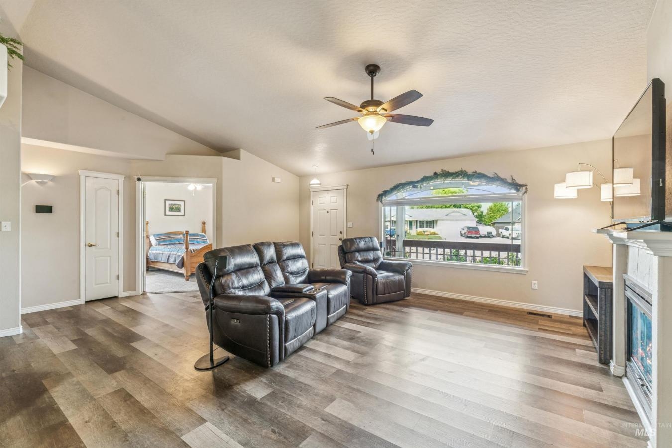 property-image-11