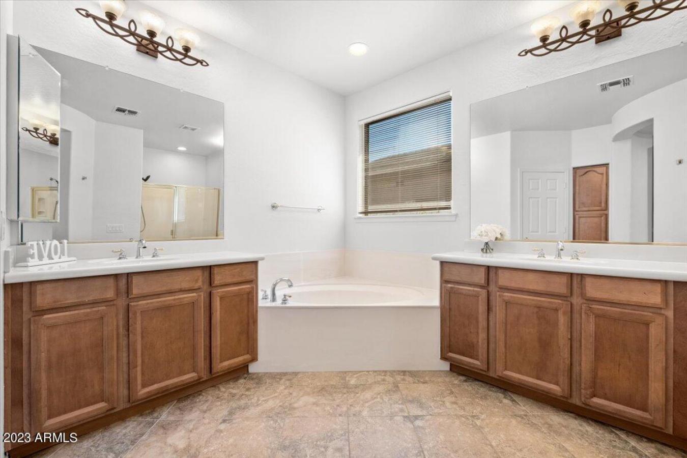 property-image-11