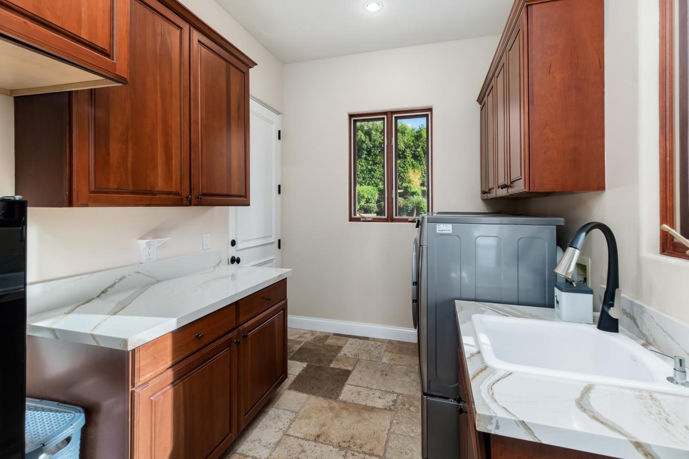 property-image-21