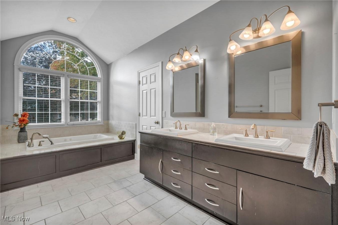property-image-32
