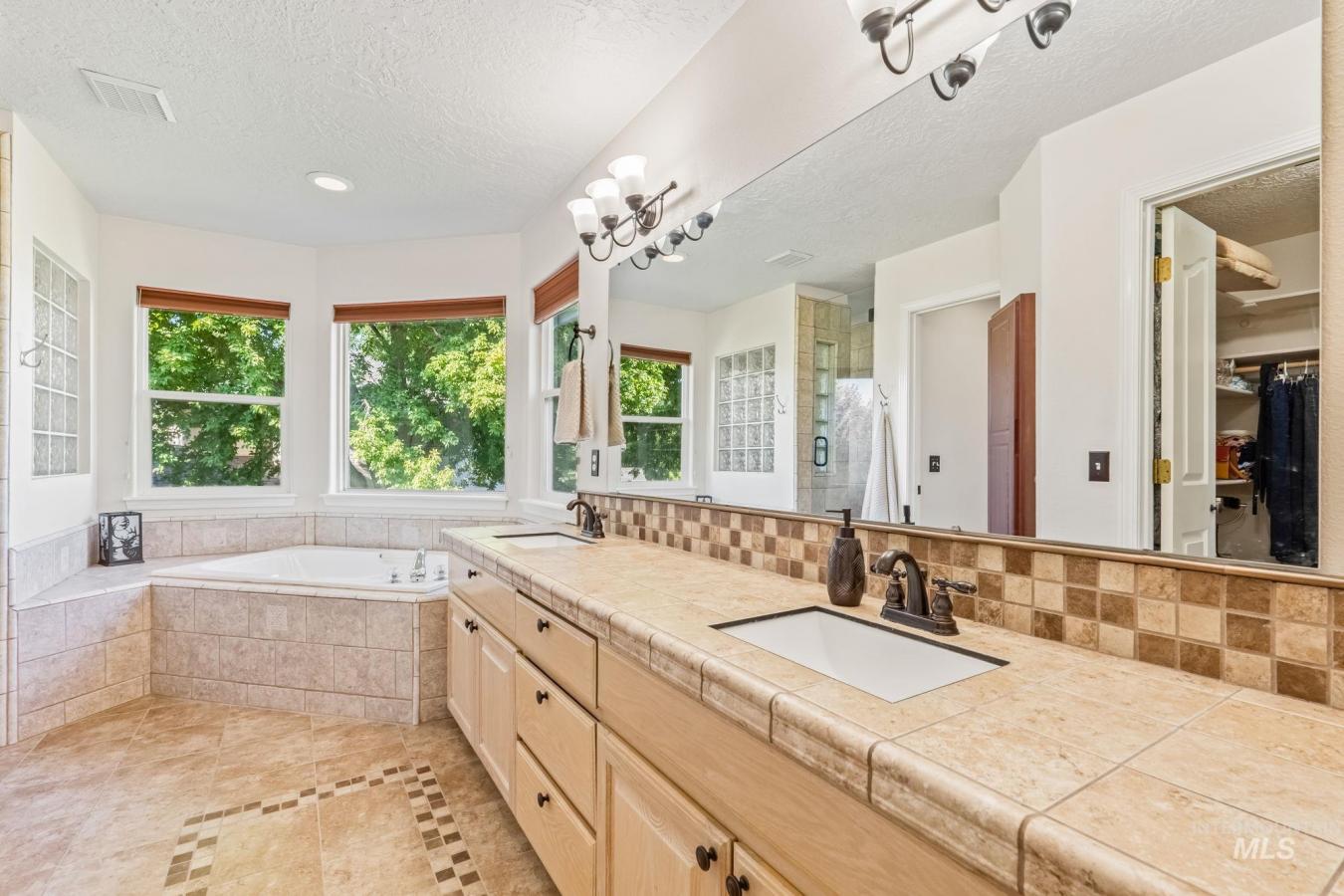 property-image-33