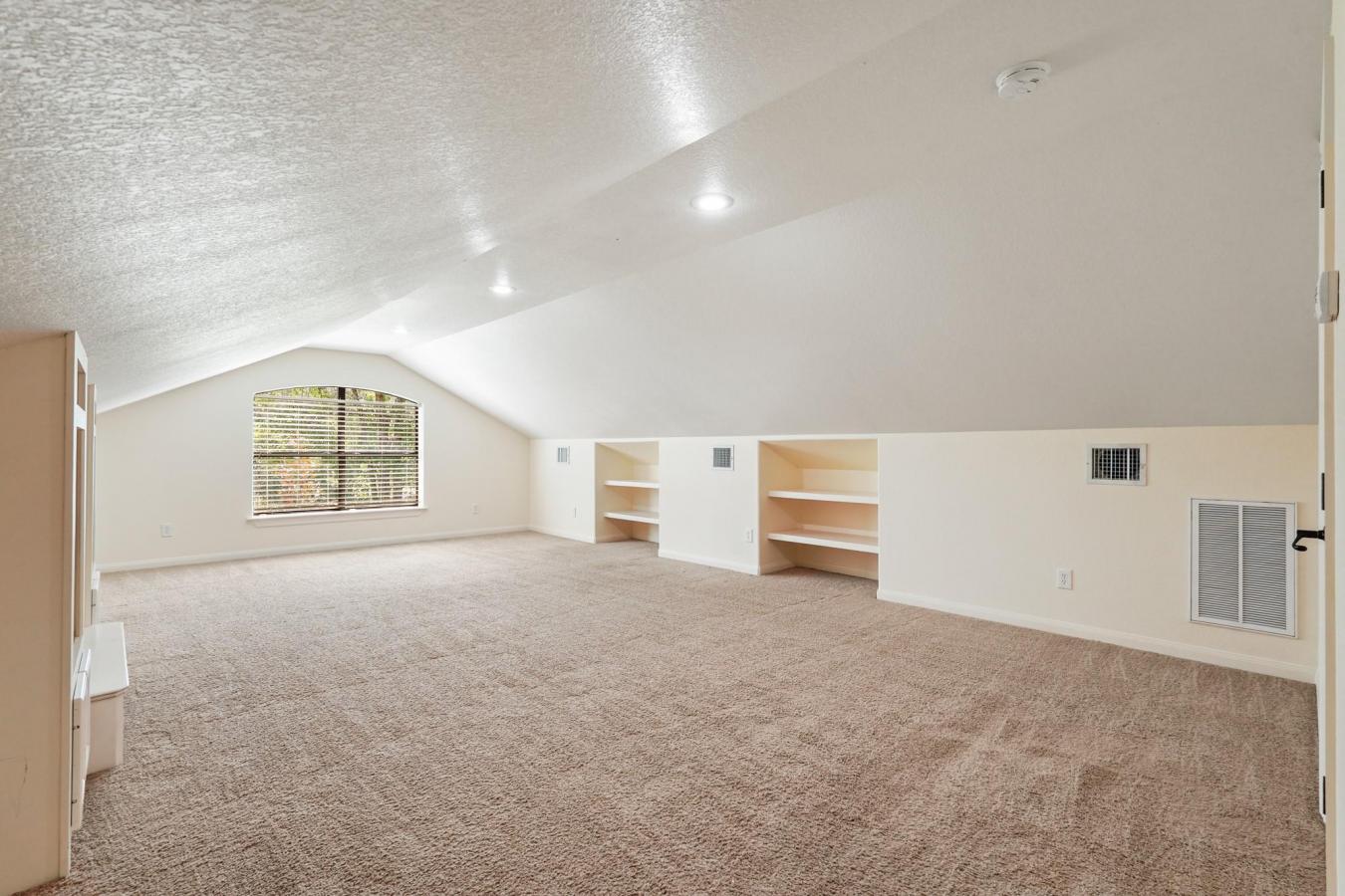 property-image-36