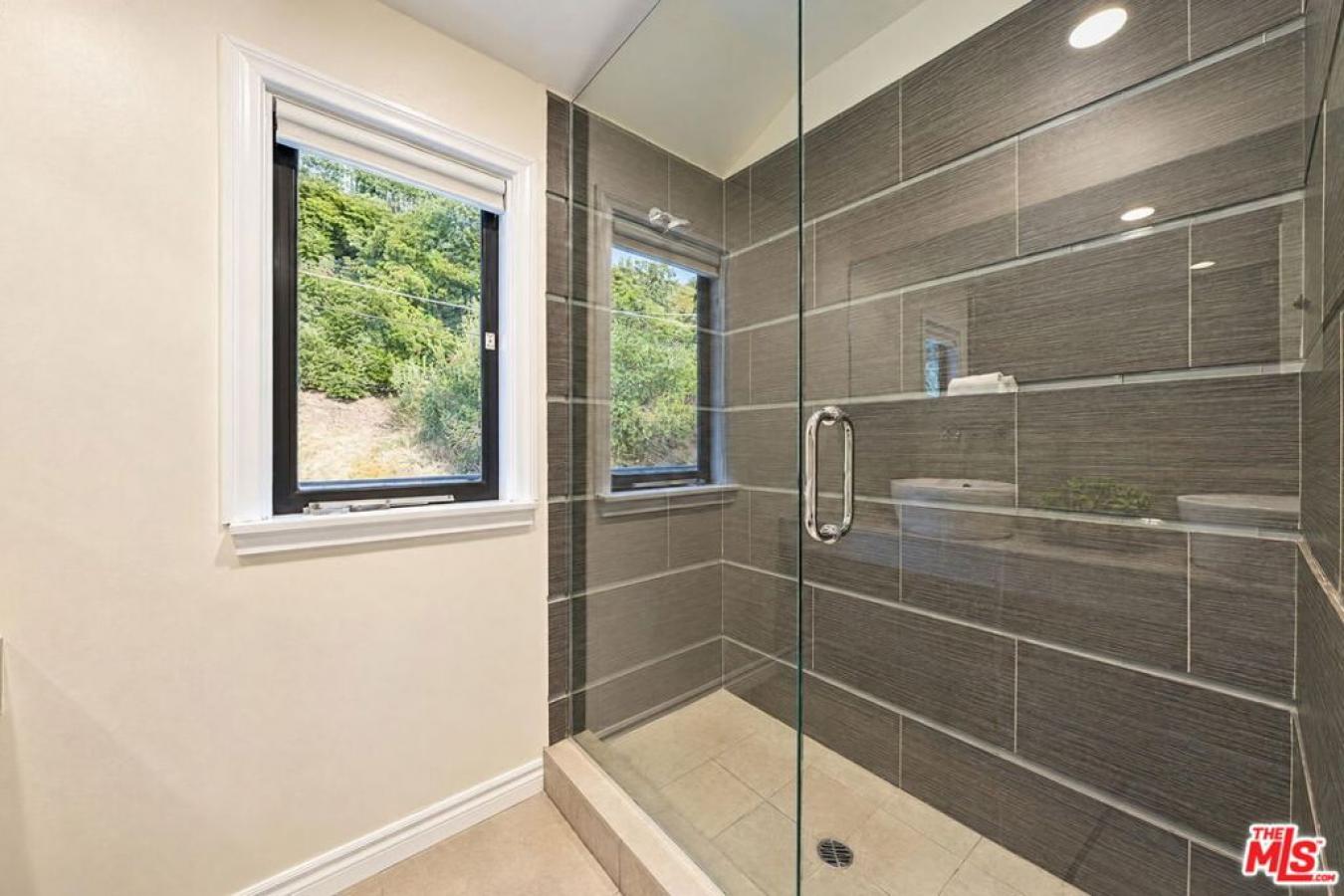 property-image-27