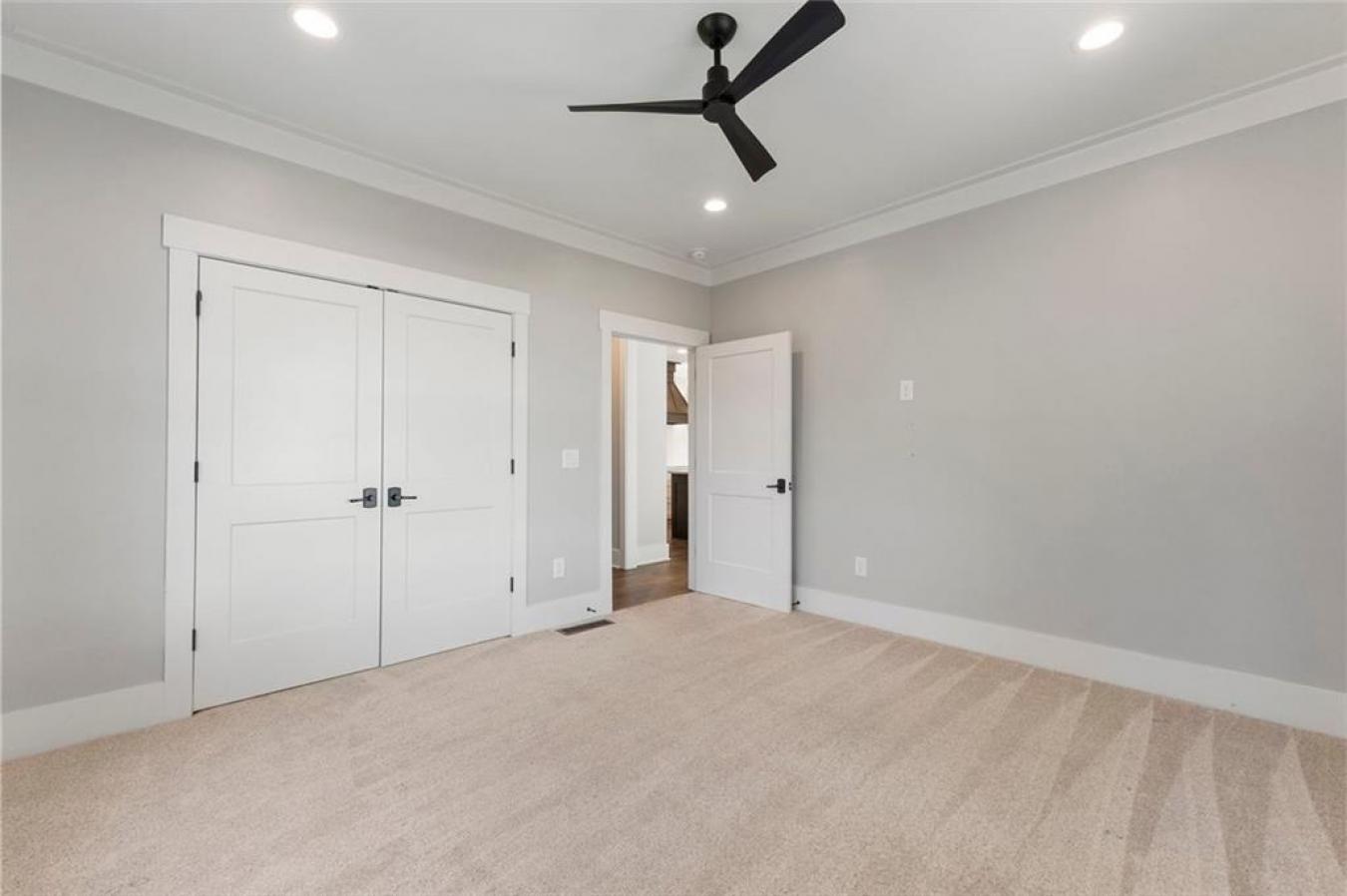 property-image-35
